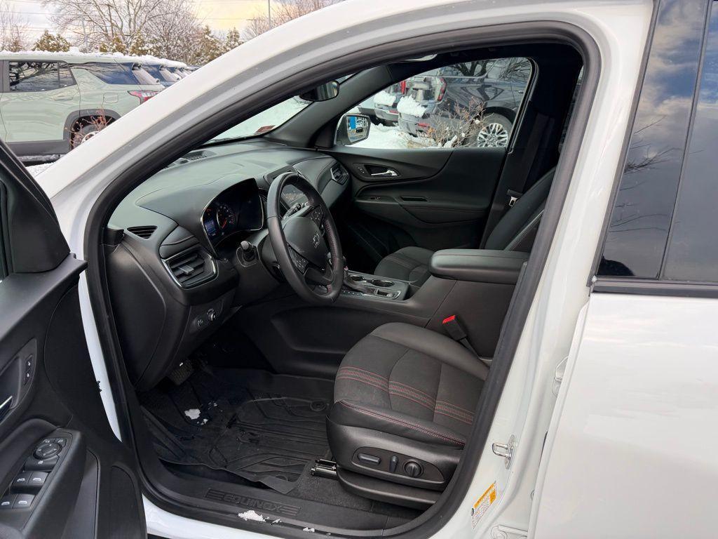 used 2022 Chevrolet Equinox car, priced at $20,977