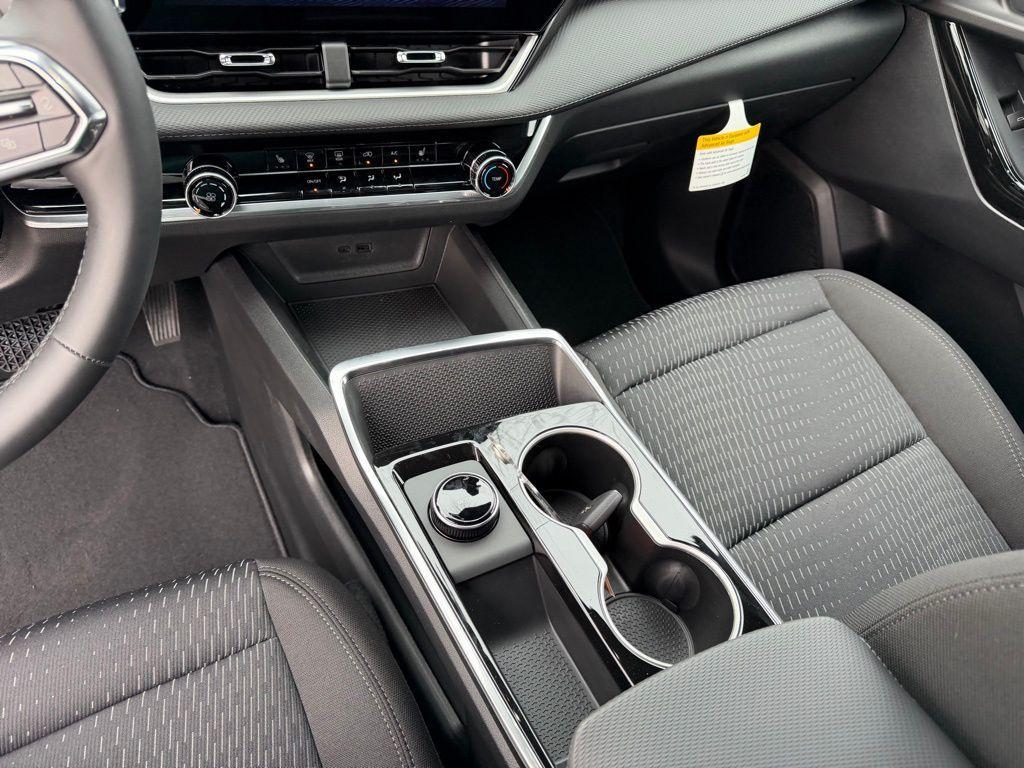 new 2026 Chevrolet Equinox car, priced at $34,044