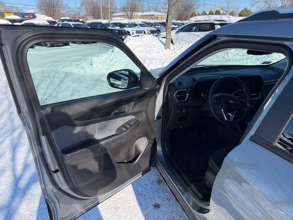 used 2026 Chevrolet TrailBlazer car, priced at $27,085