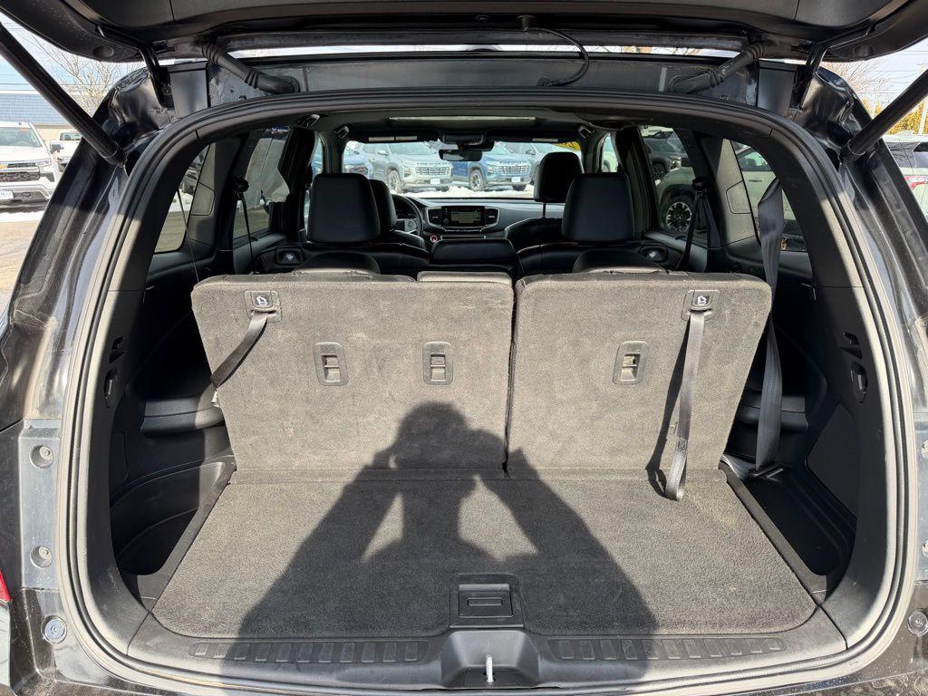 used 2022 Honda Pilot car, priced at $27,477