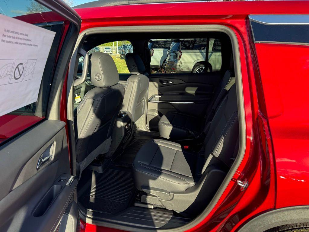 new 2026 Chevrolet Traverse car, priced at $48,235