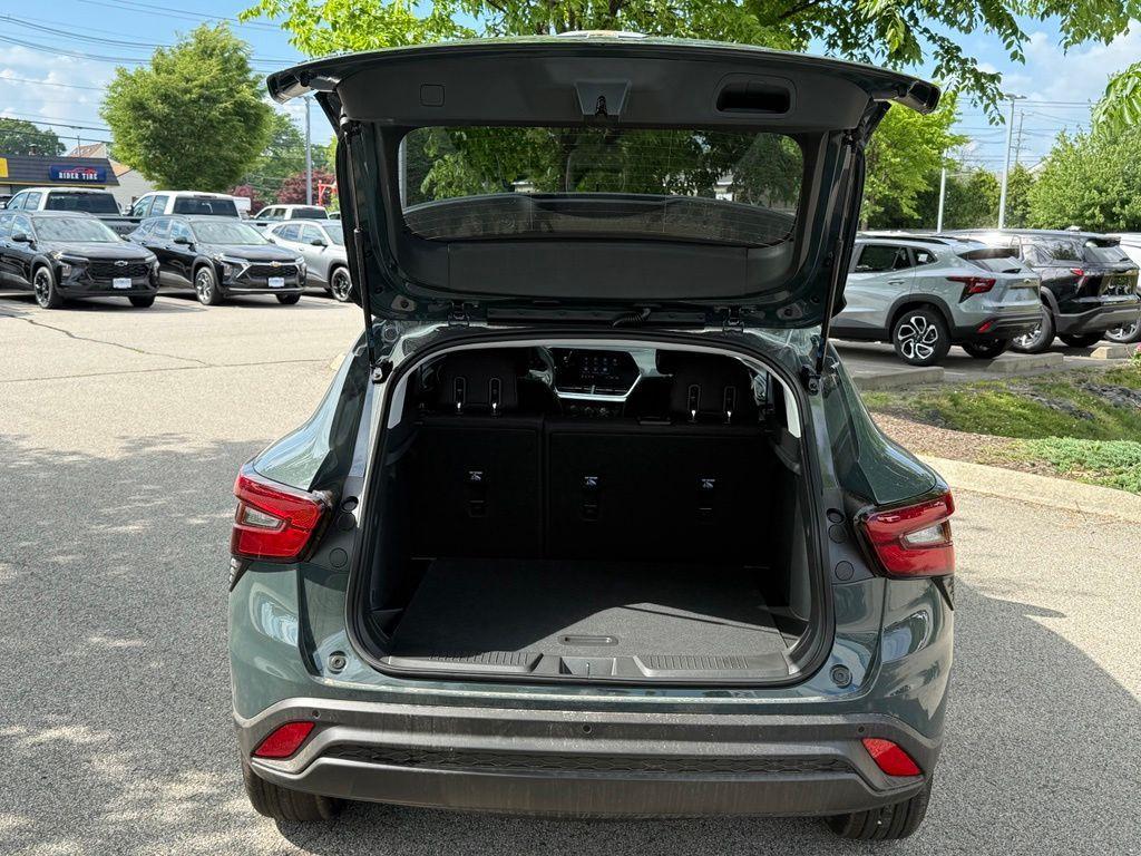 new 2026 Chevrolet Trax car, priced at $25,865