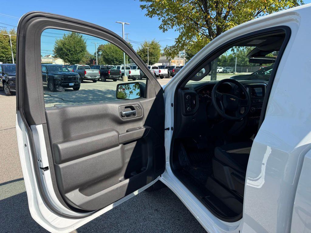 new 2025 Chevrolet Silverado 1500 car, priced at $42,709