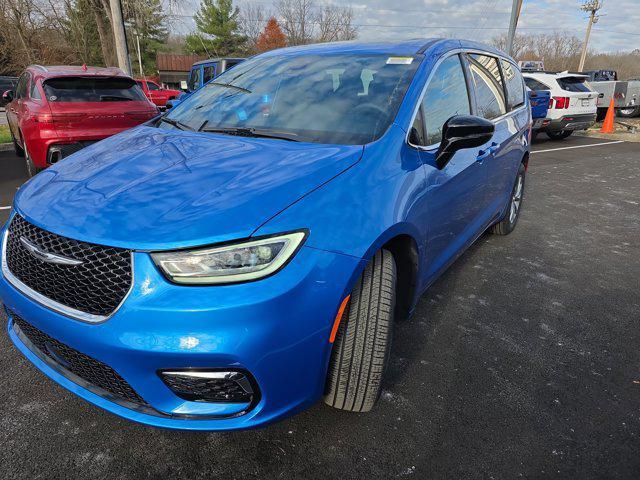 new 2026 Chrysler Pacifica car, priced at $44,036