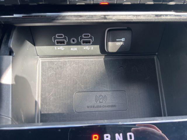 used 2025 Jeep Grand Cherokee car, priced at $32,900