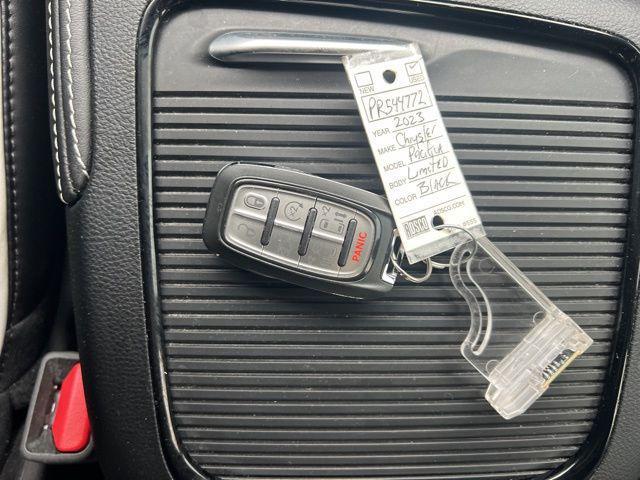 used 2023 Chrysler Pacifica car, priced at $39,500