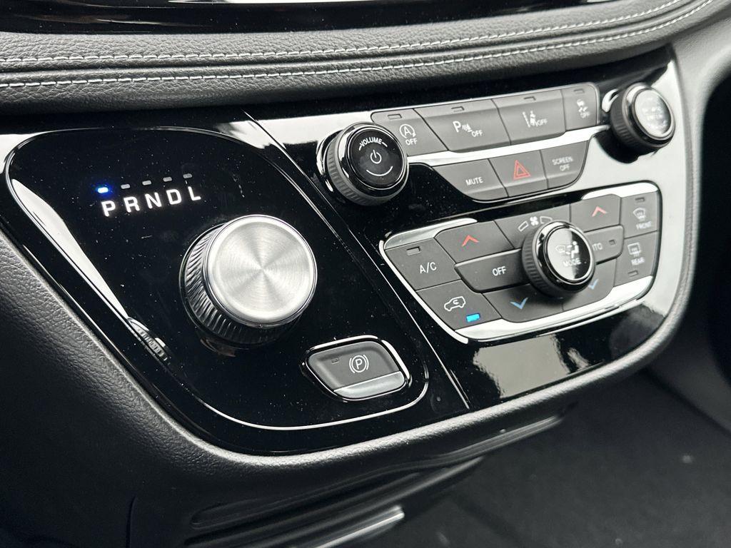 new 2027 Chrysler Pacifica car, priced at $48,257