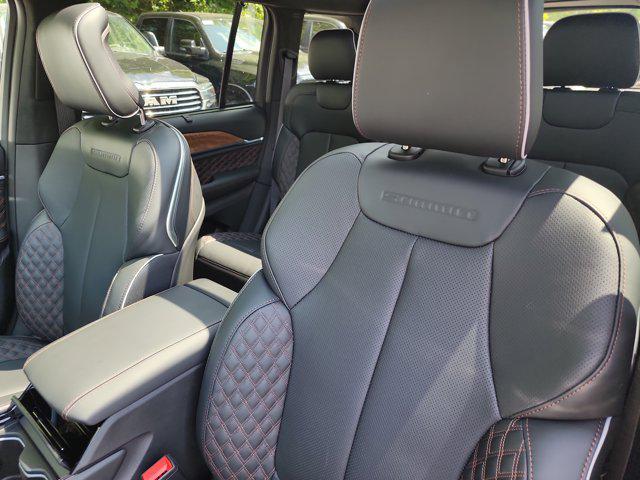 new 2025 Jeep Grand Cherokee car, priced at $65,569