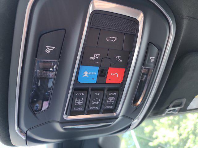 new 2025 Jeep Grand Cherokee car, priced at $65,569