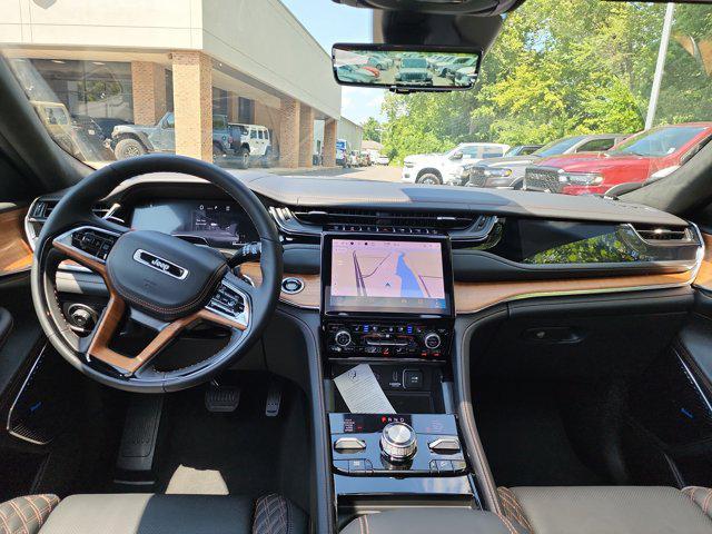 new 2025 Jeep Grand Cherokee car, priced at $65,569