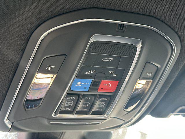 new 2026 Jeep Grand Cherokee car, priced at $50,155