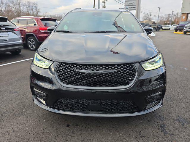 new 2026 Chrysler Pacifica car, priced at $43,854