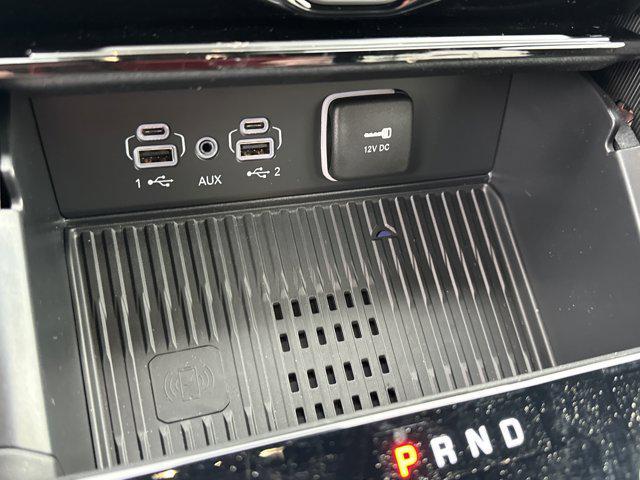 new 2026 Jeep Grand Cherokee car, priced at $43,996