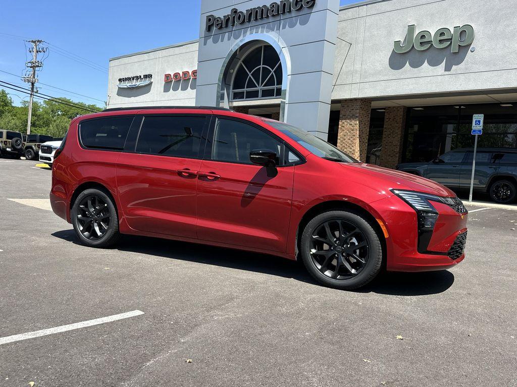 new 2027 Chrysler Pacifica car, priced at $52,840