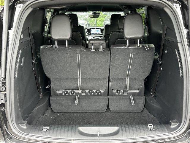 new 2027 Chrysler Pacifica car, priced at $44,112
