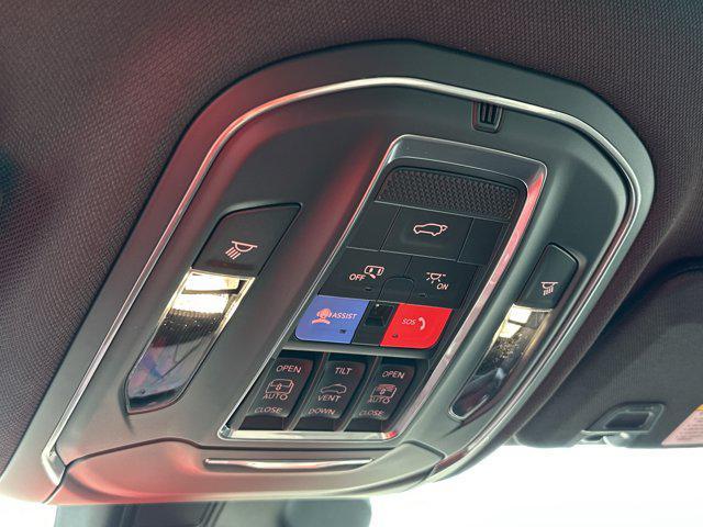 new 2026 Jeep Grand Cherokee car, priced at $45,248