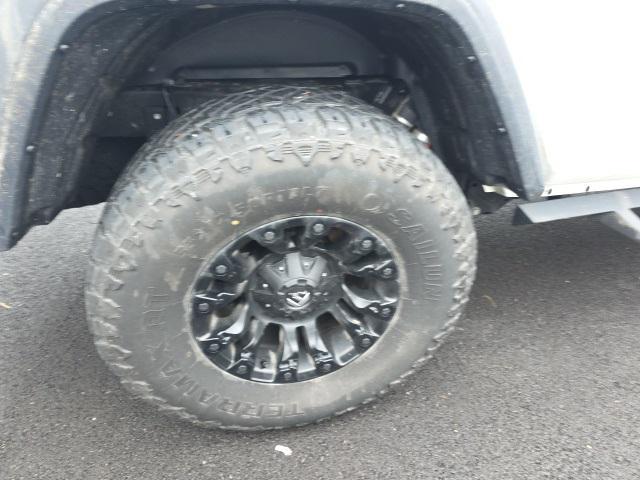 used 2024 Jeep Gladiator car, priced at $42,495