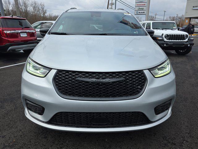 new 2026 Chrysler Pacifica car, priced at $42,328