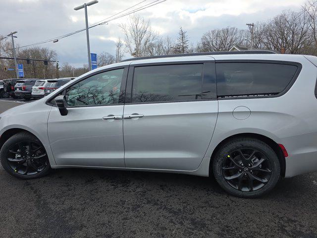 new 2026 Chrysler Pacifica car, priced at $42,328