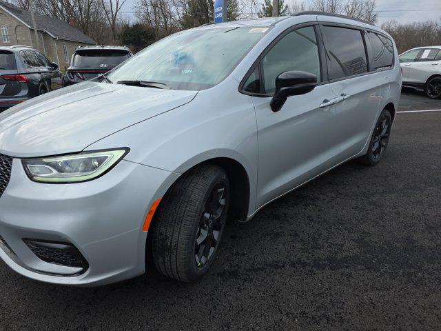 new 2026 Chrysler Pacifica car, priced at $42,328