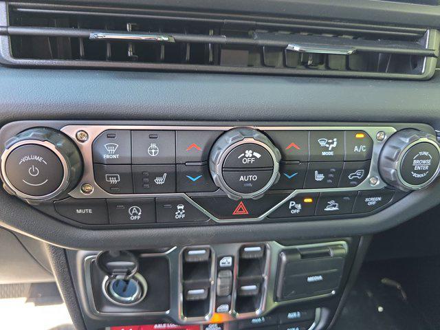 new 2025 Jeep Gladiator car, priced at $53,265