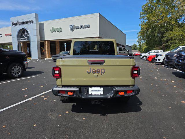 new 2025 Jeep Gladiator car, priced at $53,265