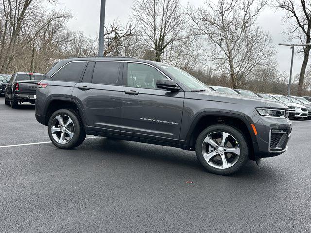 new 2026 Jeep Grand Cherokee car, priced at $40,932
