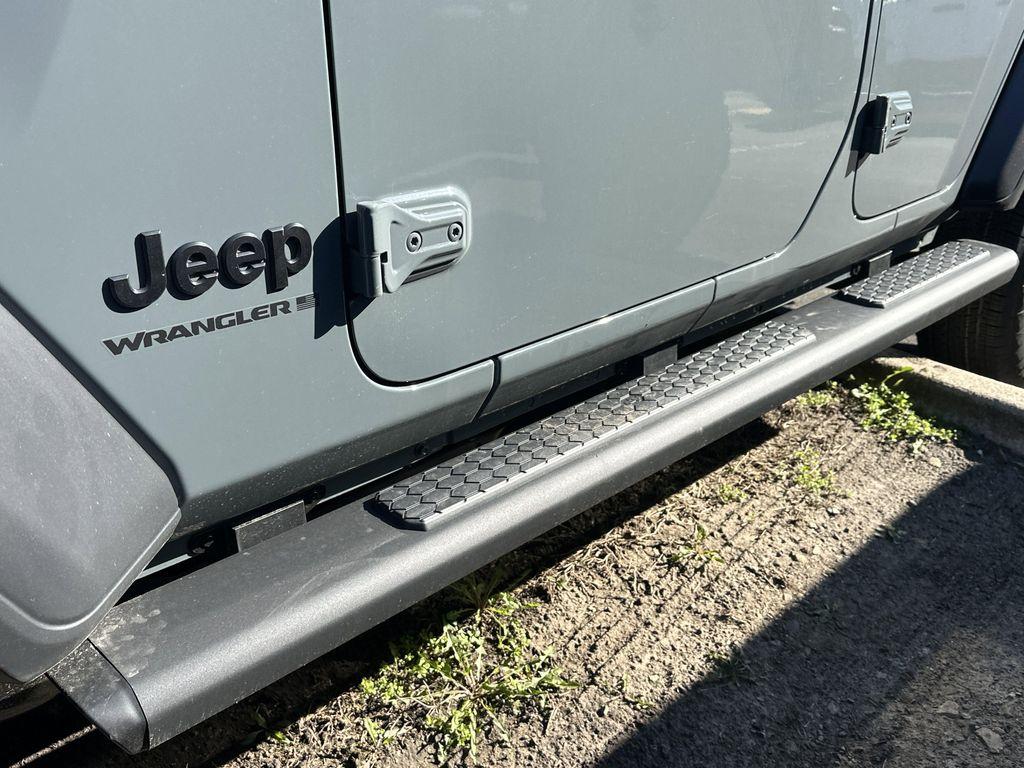 new 2026 Jeep Wrangler car, priced at $37,859