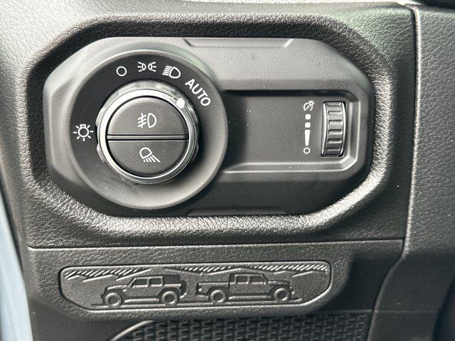 new 2026 Jeep Gladiator car, priced at $46,422