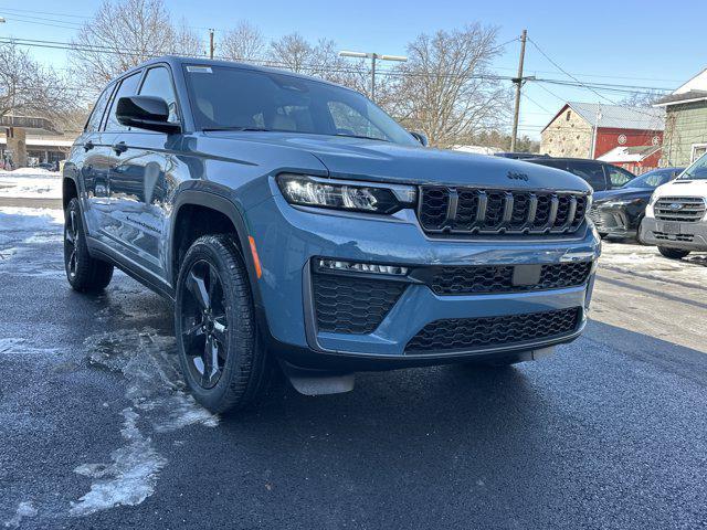 new 2026 Jeep Grand Cherokee car, priced at $41,296