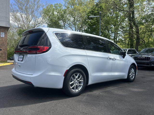 new 2027 Chrysler Pacifica car, priced at $44,112