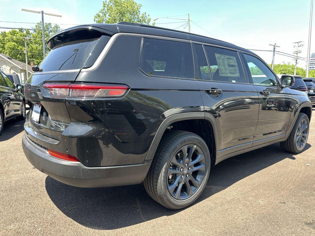 new 2026 Jeep Grand Cherokee car, priced at $46,049