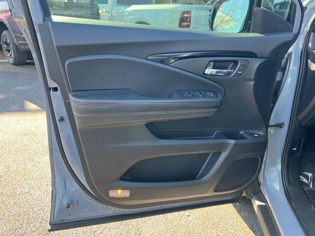 used 2023 Honda Ridgeline car, priced at $33,700