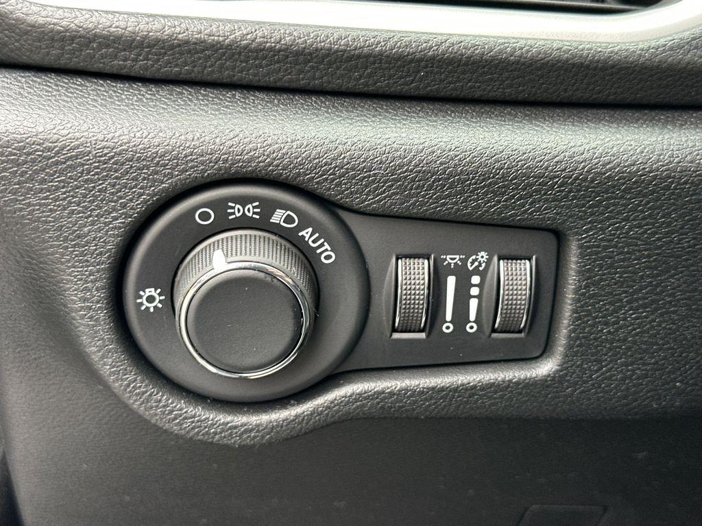 new 2027 Chrysler Pacifica car, priced at $44,112
