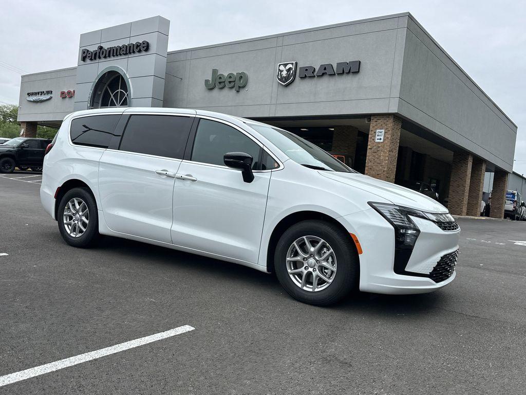 new 2027 Chrysler Pacifica car, priced at $44,112