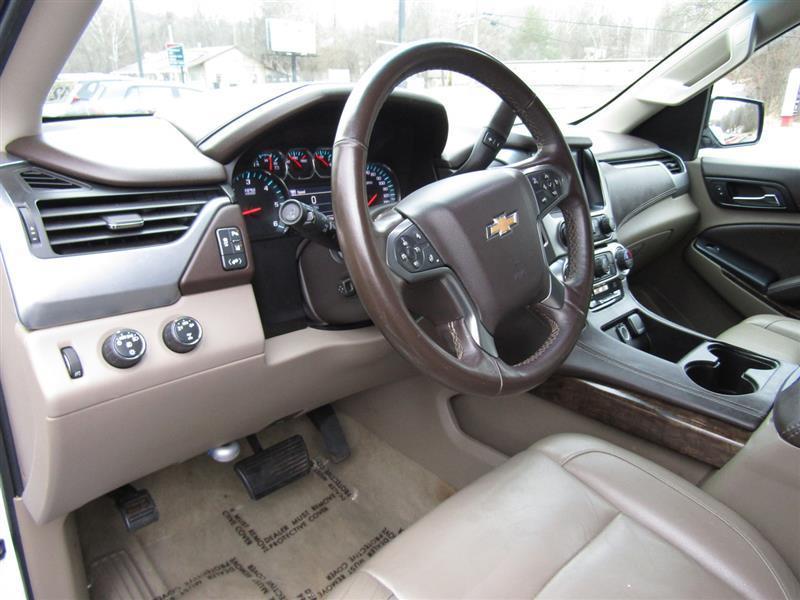 used 2015 Chevrolet Suburban car, priced at $10,900