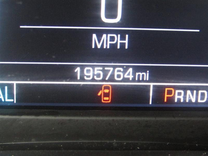 used 2015 Chevrolet Suburban car, priced at $10,900