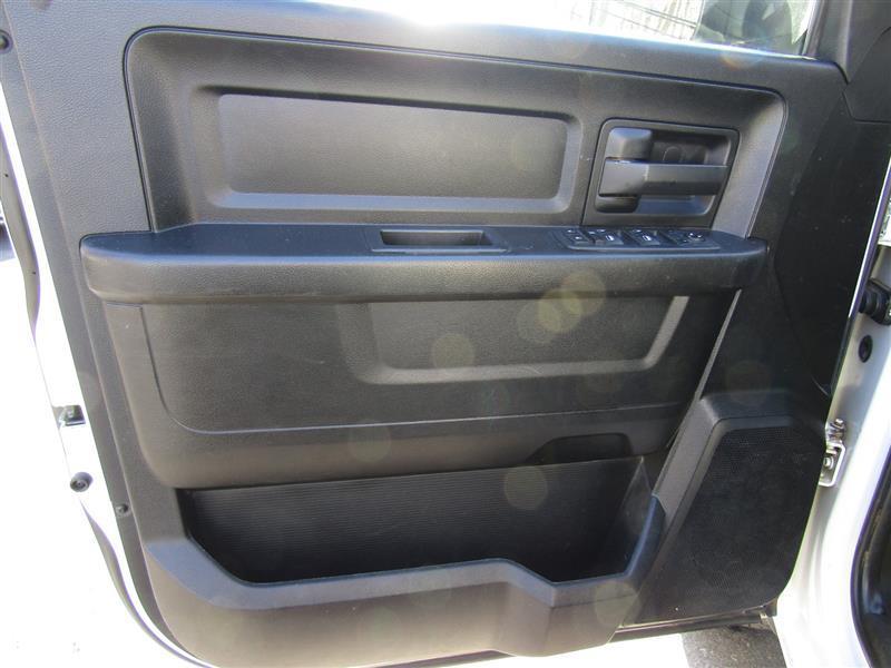 used 2020 Ram 1500 Classic car, priced at $15,500