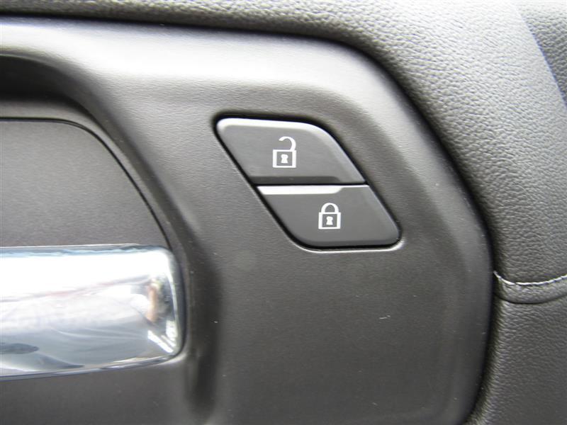 used 2020 Chevrolet Silverado 1500 car, priced at $35,700