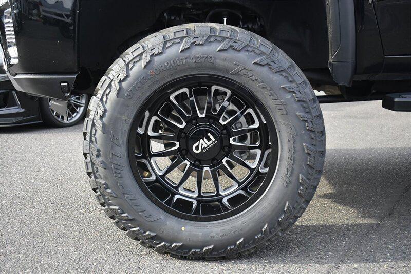 used 2022 GMC Sierra 2500 car, priced at $67,900