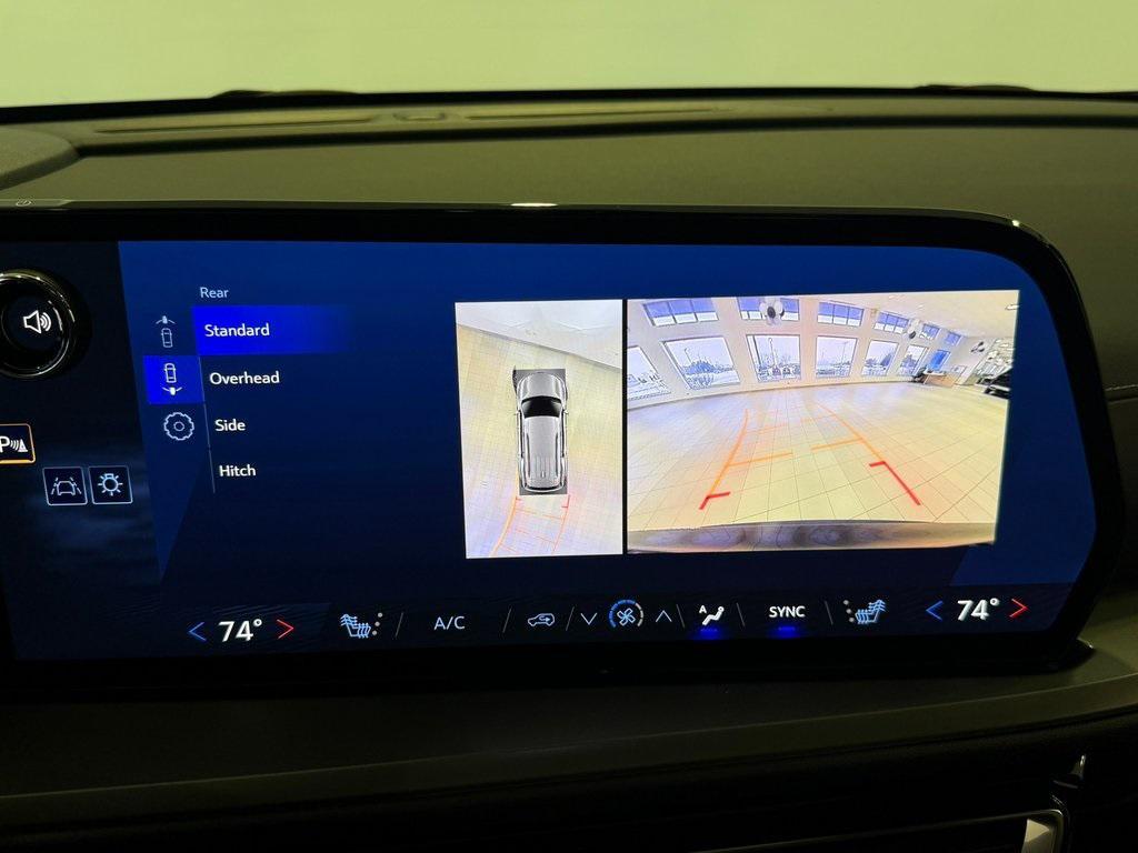 used 2025 Chevrolet Traverse car, priced at $43,999