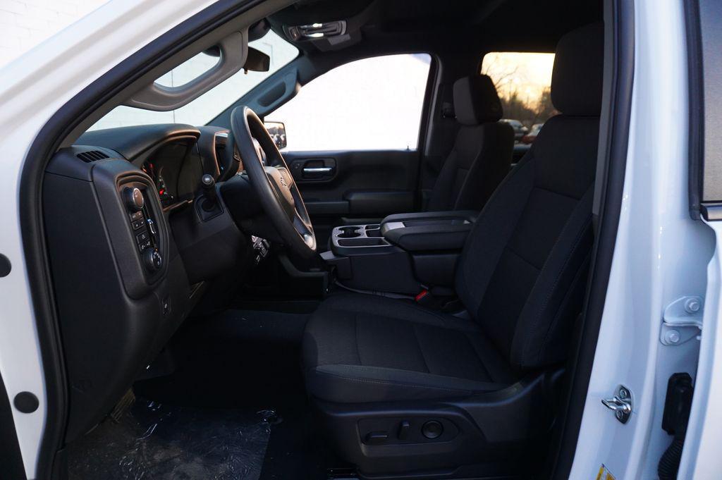 new 2026 Chevrolet Silverado 1500 car, priced at $47,070