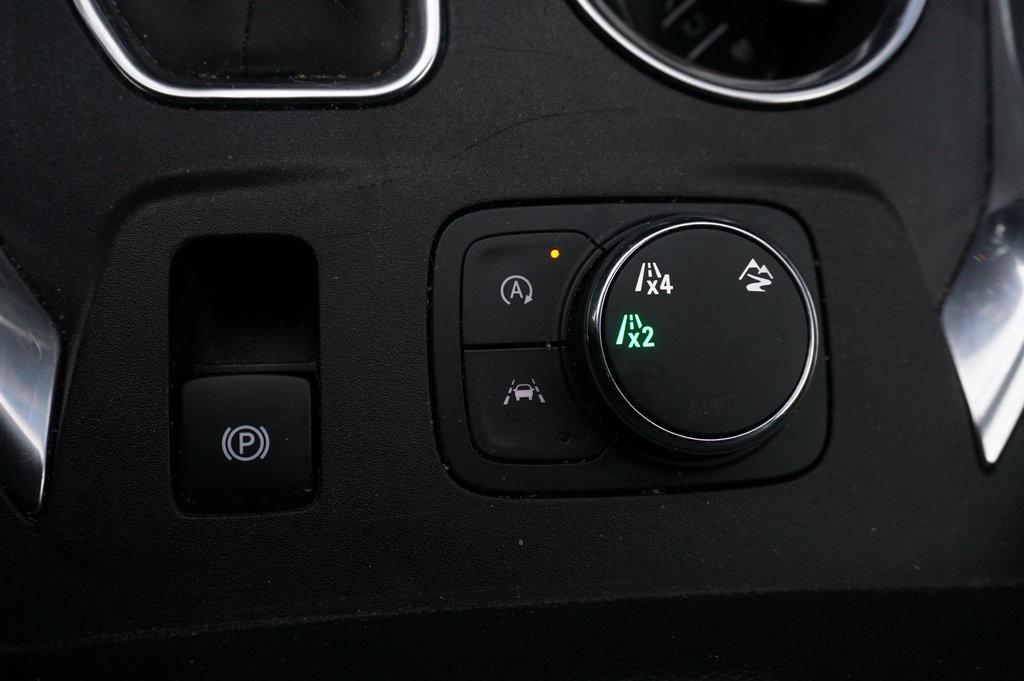 used 2023 Chevrolet Traverse car, priced at $29,995