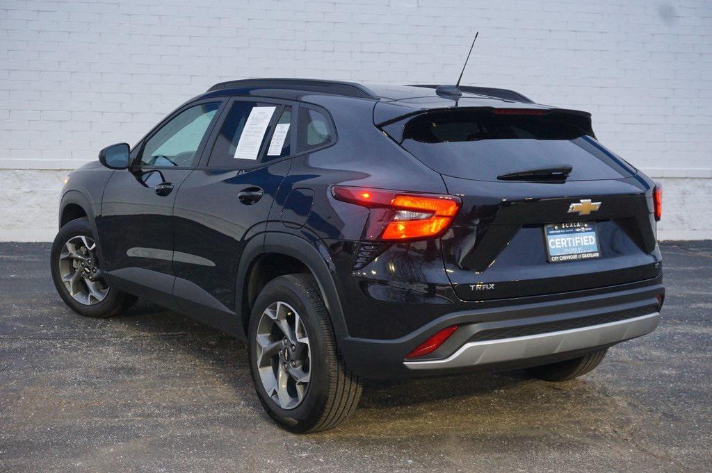 used 2024 Chevrolet Trax car, priced at $20,795