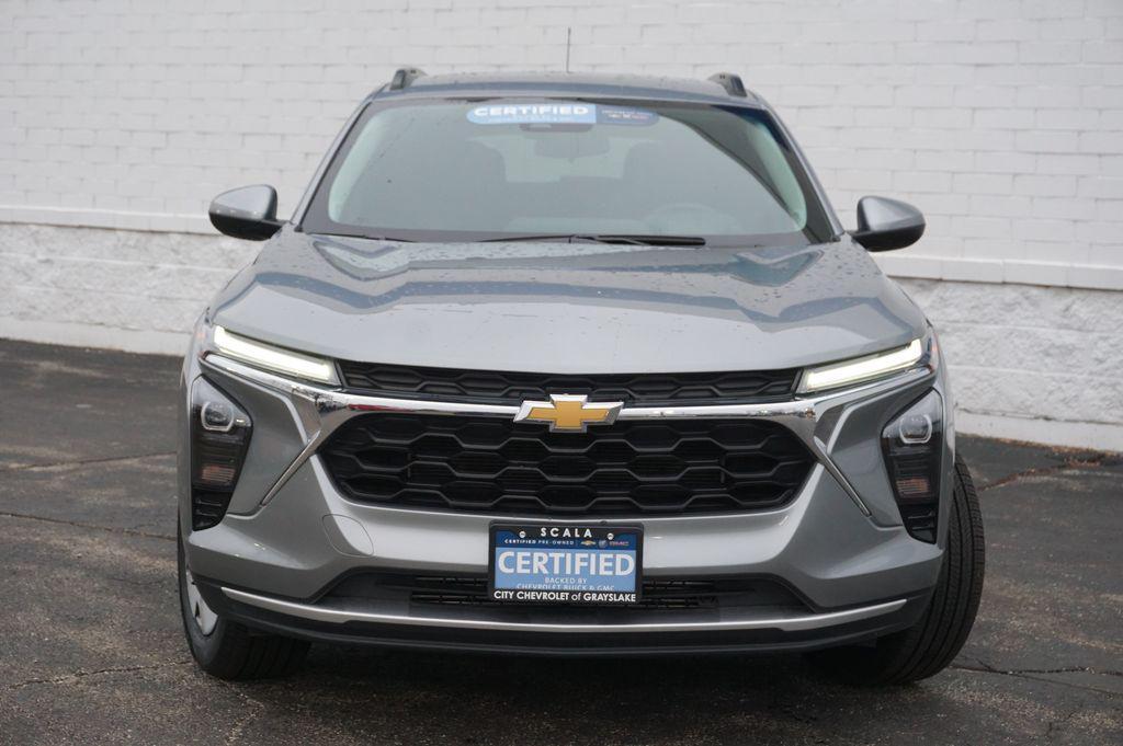 used 2025 Chevrolet Trax car, priced at $19,995