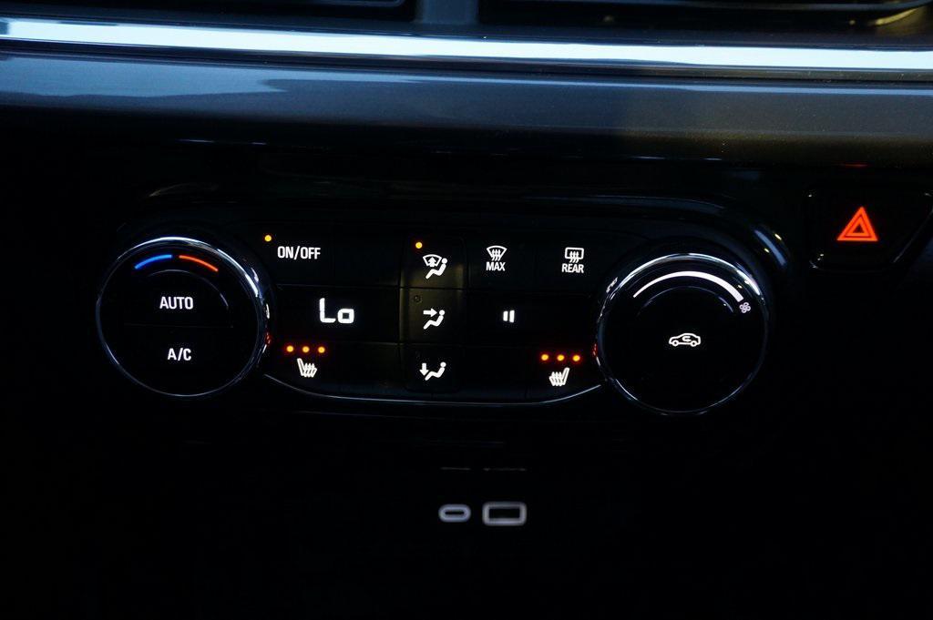 used 2025 Chevrolet Trax car, priced at $23,999