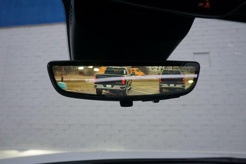 used 2025 Chevrolet Traverse car, priced at $44,595