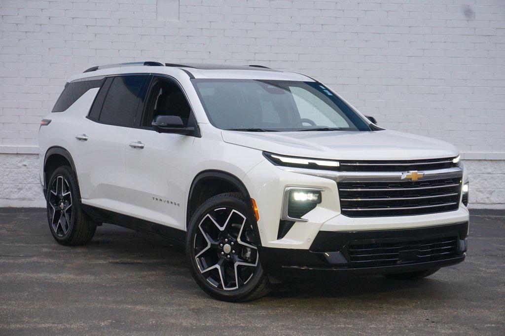 used 2025 Chevrolet Traverse car, priced at $44,595