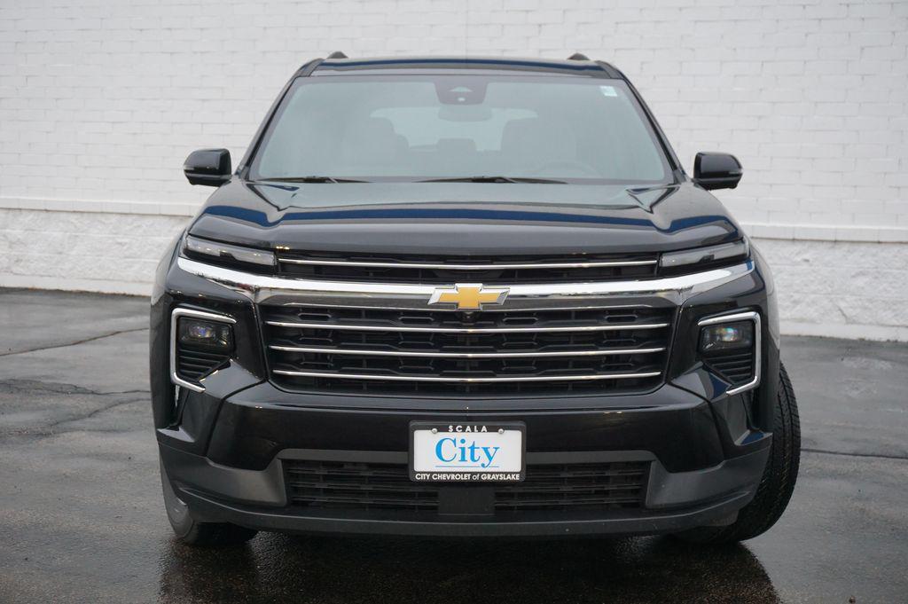 used 2025 Chevrolet Traverse car, priced at $36,995