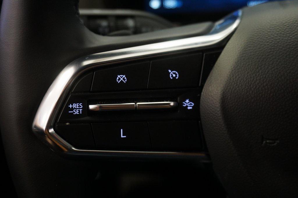 used 2025 Chevrolet Equinox car, priced at $23,800